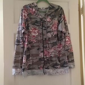 Lightweight Camo Floral Zip up Hoodie Sz XL